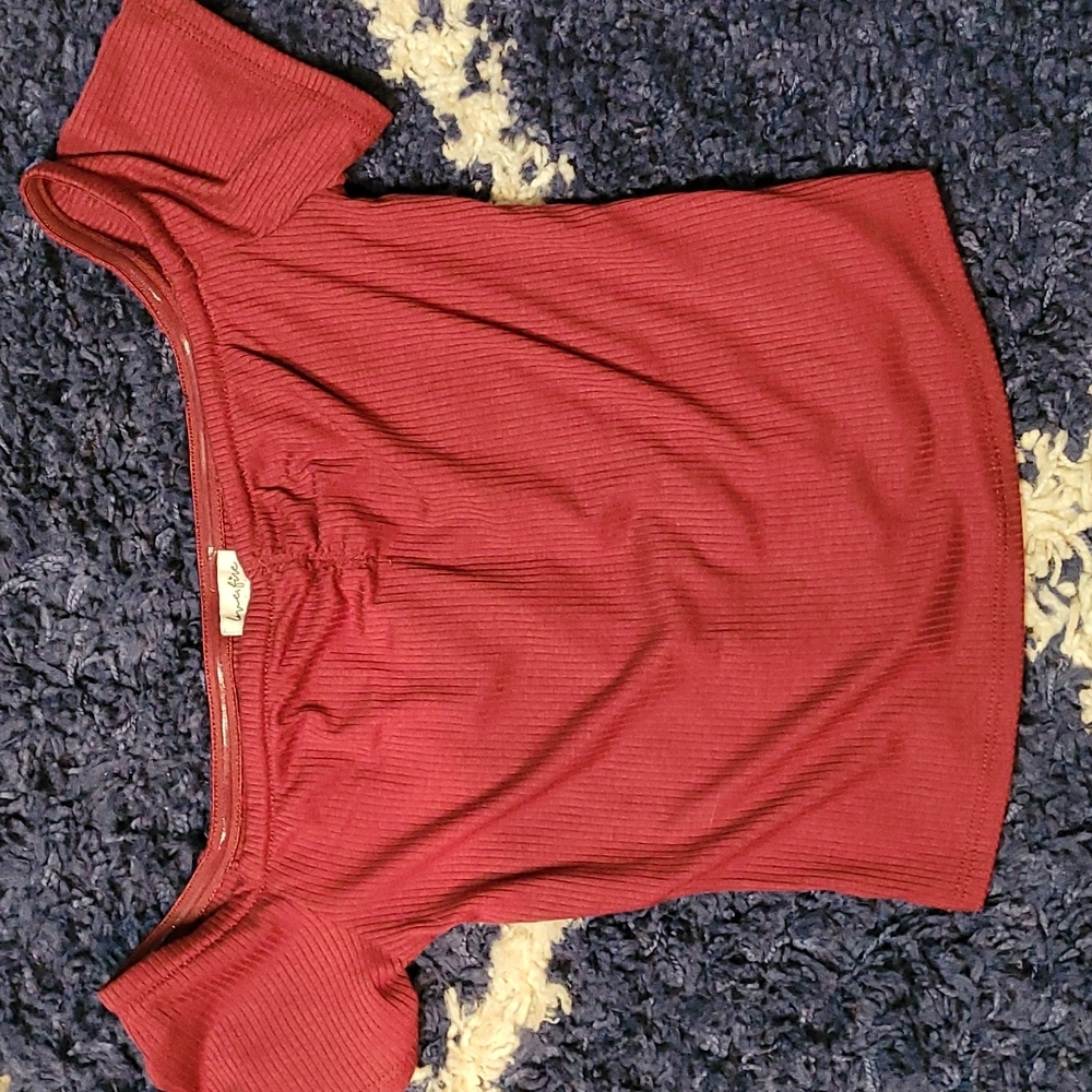 Xs super cute red crop top off the shoulder